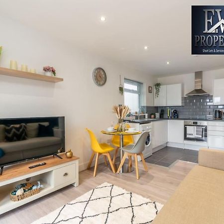 Charming Cosy Getaway Ideal For Leisure & Business Southampton Exterior photo