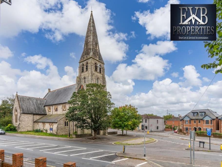 Charming Cosy Getaway Ideal For Leisure & Business Southampton Exterior photo