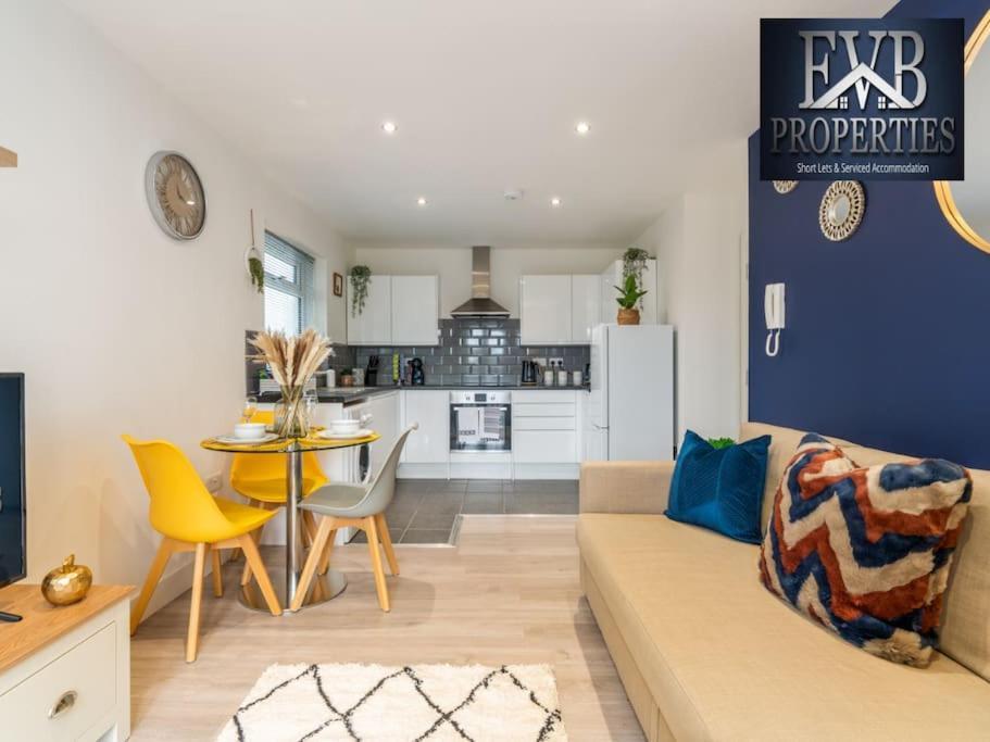 Charming Cosy Getaway Ideal For Leisure & Business Southampton Exterior photo